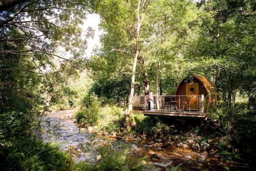 RiverBeds Lodges with Hot Tubs