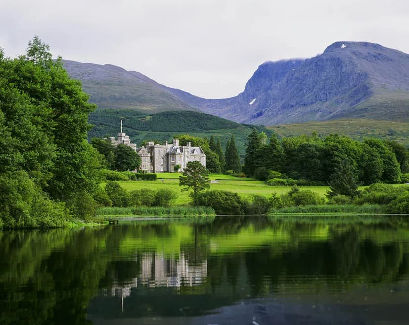 Inverlochty Castle hotel