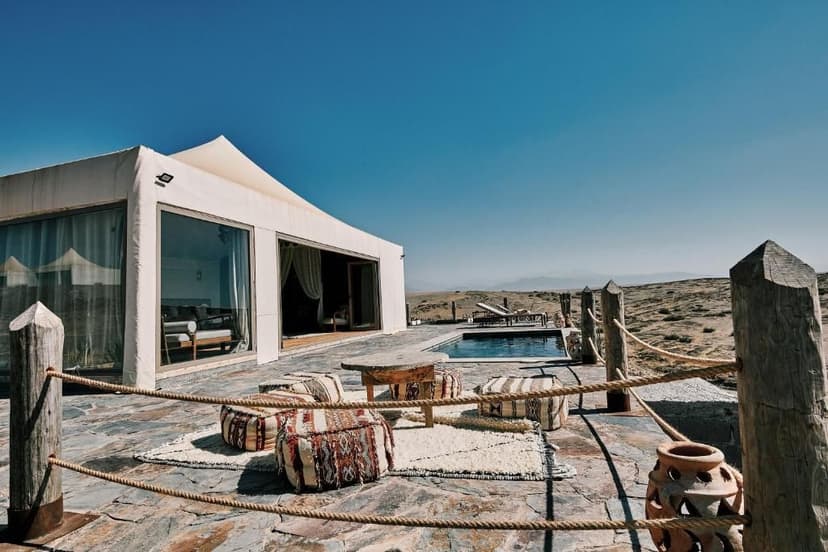 luxe tent in woestijn