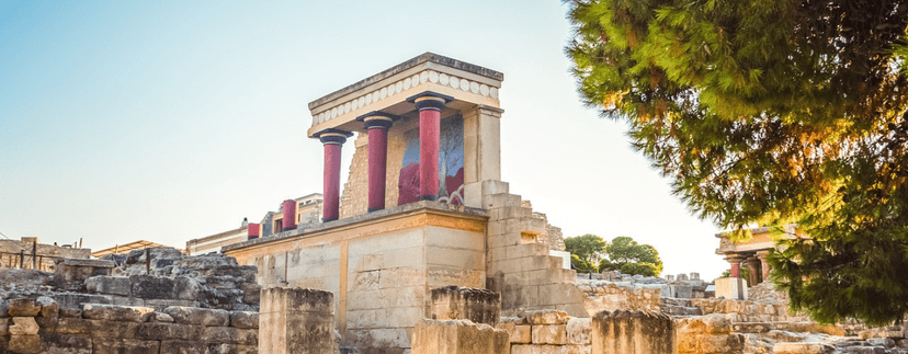 overblijfselen van grieks gebouw in knossos
