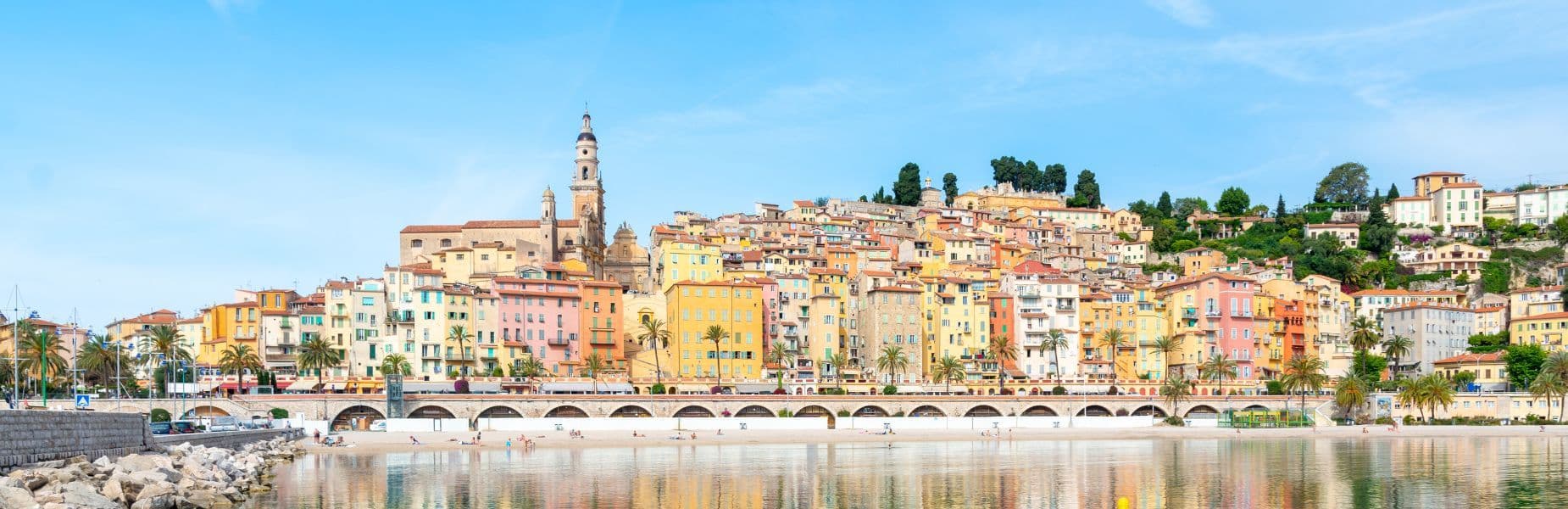 Skyline van Menton aan de Côte d'Azur