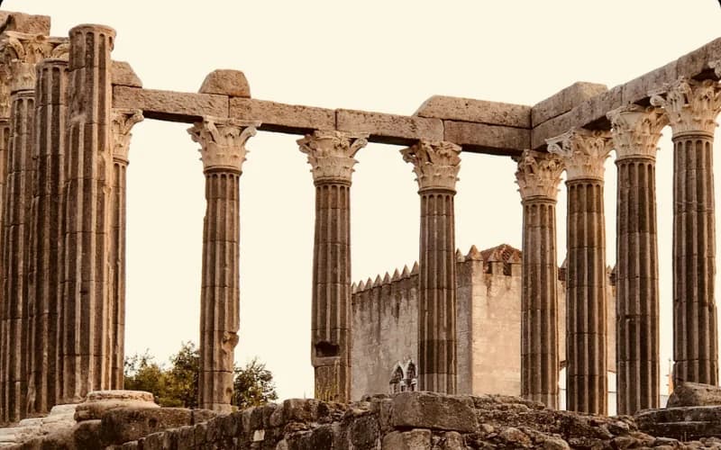 Évora