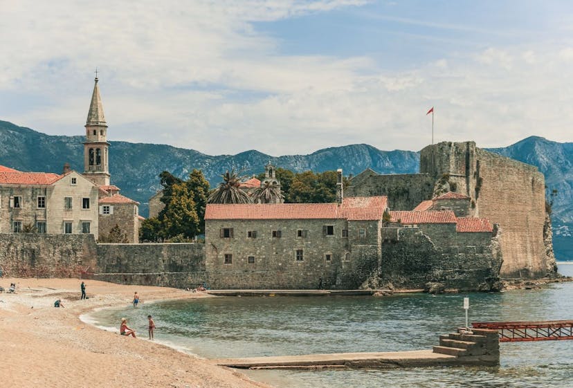 Fort aan de baai van Kotor in Montenegro